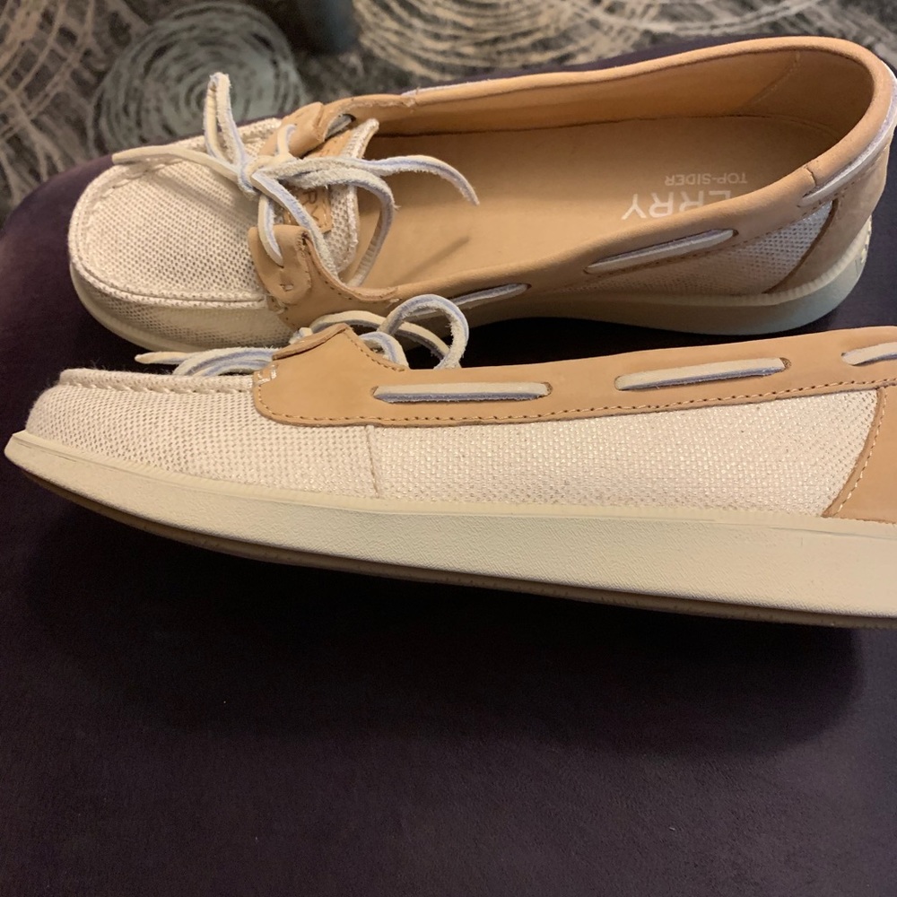 Women’s Sperry Oasis Metallic Size 8